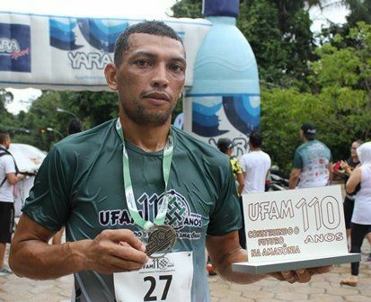 Antônio Nivaldo pratica corrida há quase quatro anos.